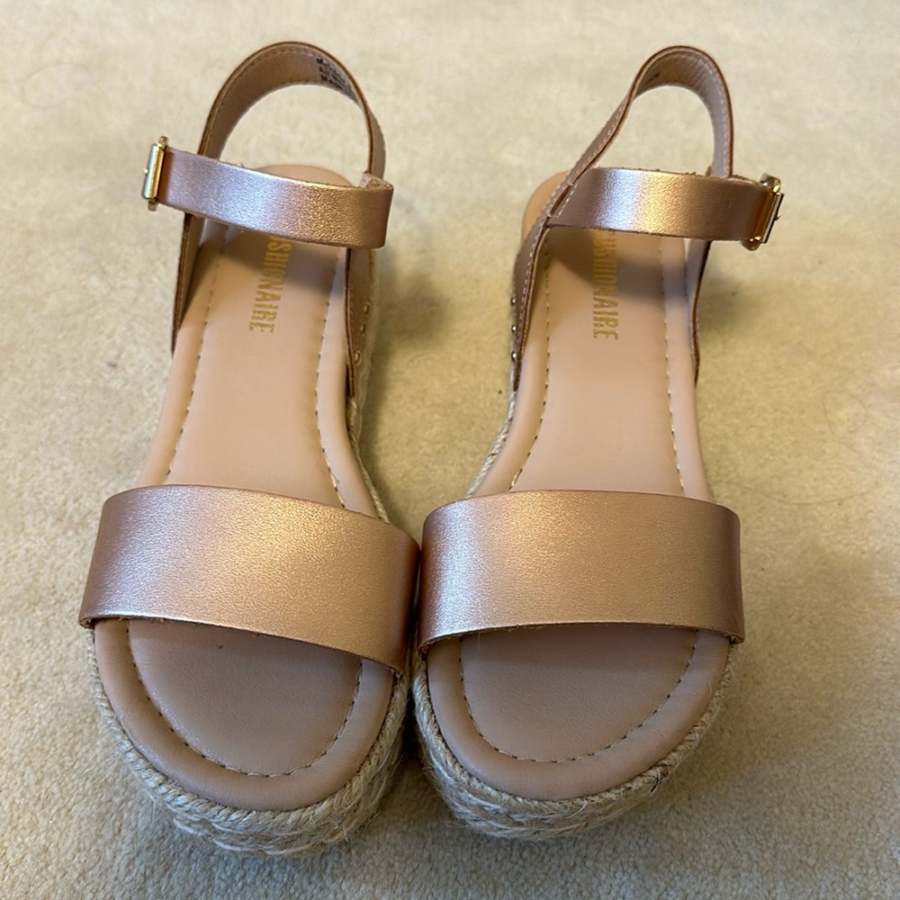 CUSHIONAIRE Melissa Platform Wedge Sandal